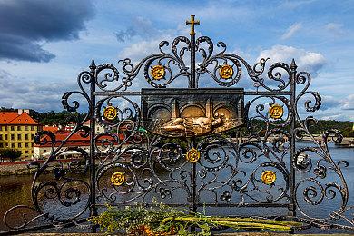 《命运2》与《盗贼之海》联动疑似泄露